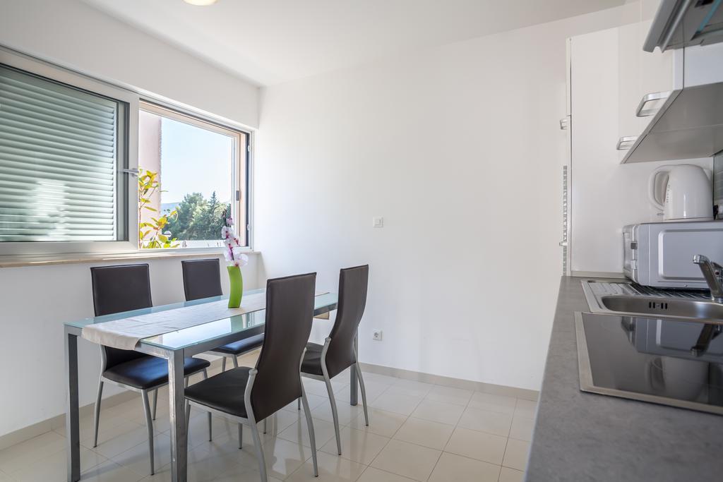 Apartment Falcon Stari Grad  Værelse billede